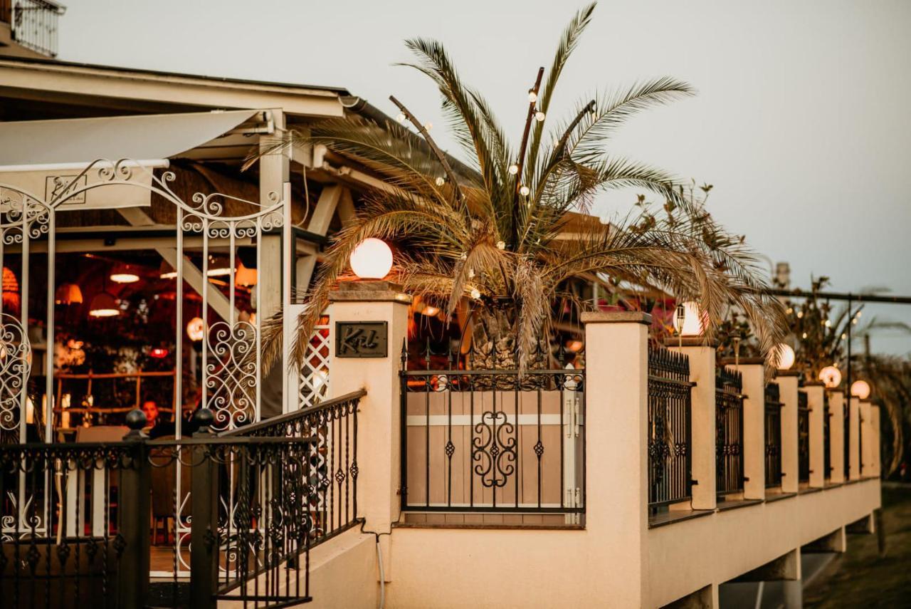 Hotel Coandi Arad Exterior photo