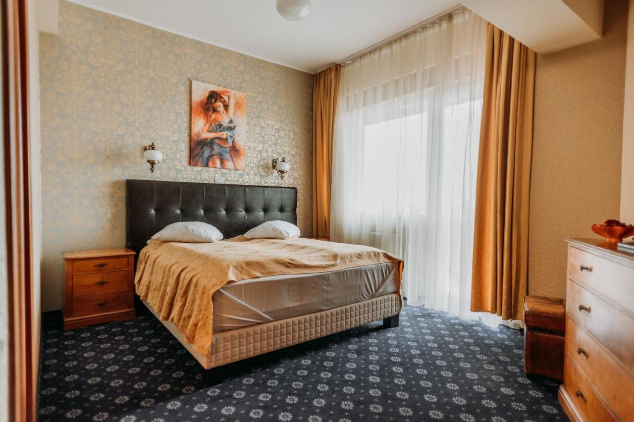 Hotel Coandi Arad Exterior photo