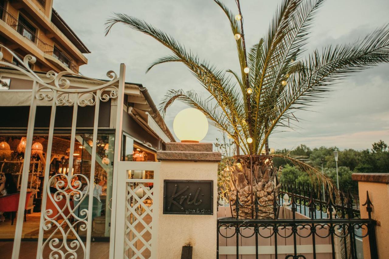 Hotel Coandi Arad Exterior photo