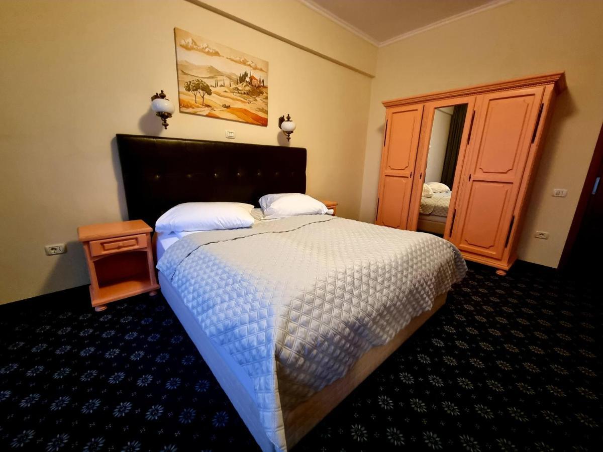 Hotel Coandi Arad Exterior photo